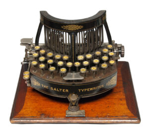 Photograph of the Salter 5 typewriter.